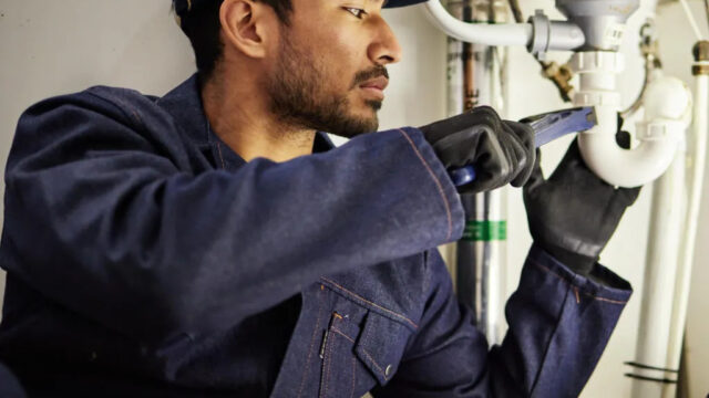 plumbing-pipes-and-maintenance-w